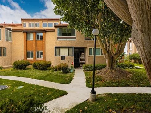 17110 Bluewater Lane, Huntington Beach, CA