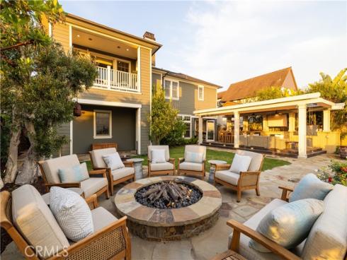 4492 Oceanridge Drive, Huntington Beach, CA