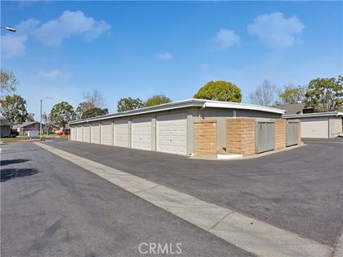 8933  Amador Circle #1316e  , Huntington Beach, CA