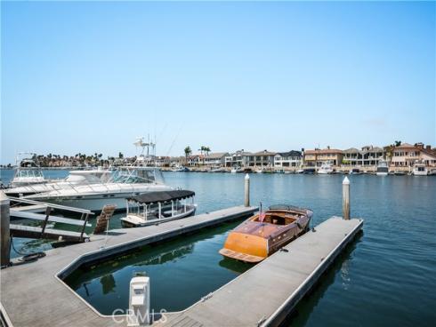 16462 Malden Circle, Huntington Beach, CA