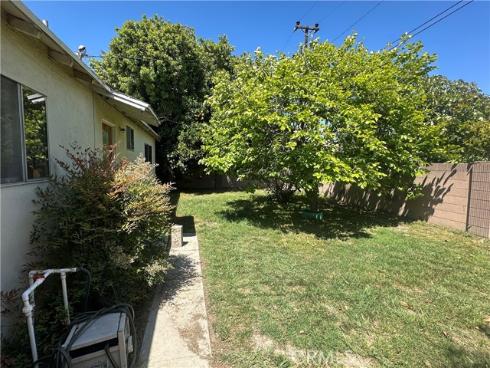 15472 La Salle Lane, Huntington Beach, CA