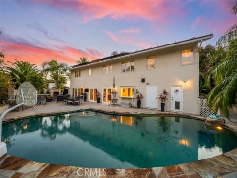 16642 Melville Circle, Huntington Beach, CA
