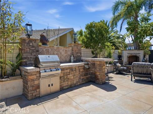 16642 Melville Circle, Huntington Beach, CA