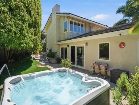16642 Melville Circle, Huntington Beach, CA