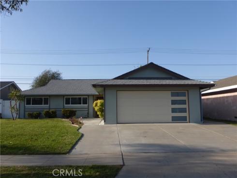 8881 Albatross Dr , Huntington Beach, CA