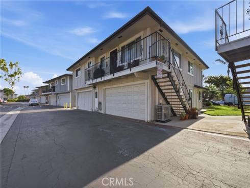 16713  Viewpoint  138B  Lane, Huntington Beach, CA