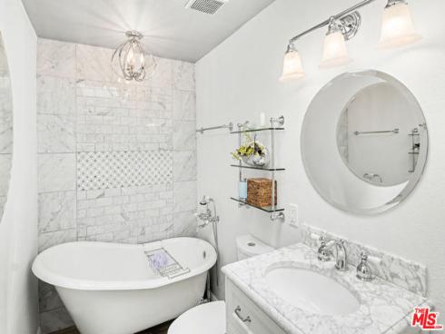 19525 Starfish Lane, Huntington Beach, CA
