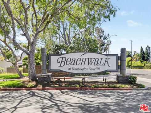 19525 Starfish Lane, Huntington Beach, CA