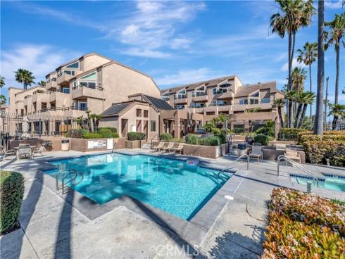 1200  Pacific Coast  426 , Huntington Beach, CA