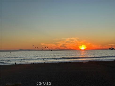 1200  Pacific Coast  426 , Huntington Beach, CA