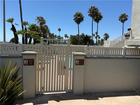 4165 Warner 202 Avenue, Huntington Beach, CA