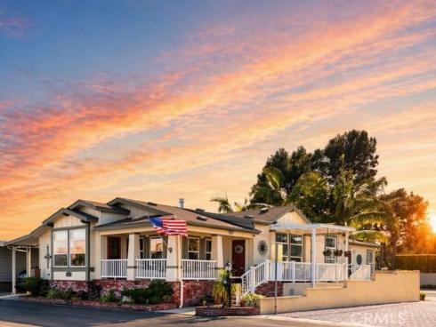 16401 Napili Lane, Huntington Beach, CA