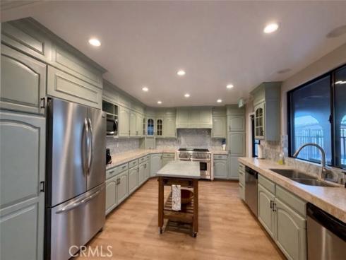 16401 Napili Lane, Huntington Beach, CA