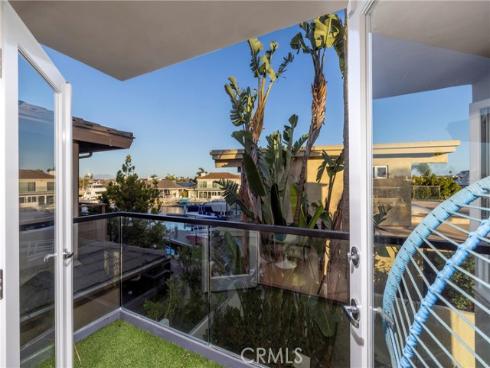 3242 Falkland , Huntington Beach, CA
