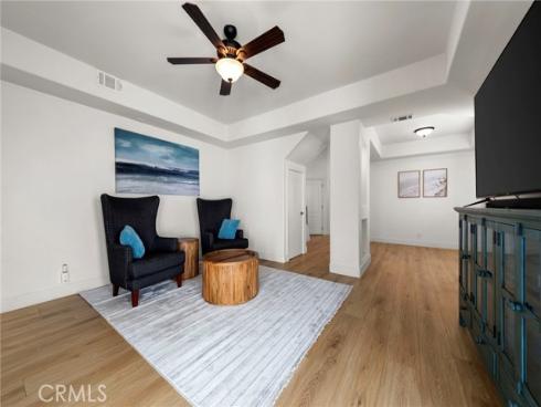 1014 England Street, Huntington Beach, CA