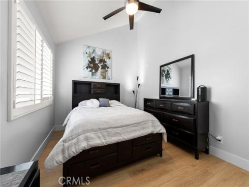 1014 England Street, Huntington Beach, CA
