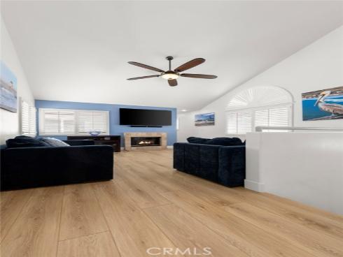 1014 England Street, Huntington Beach, CA