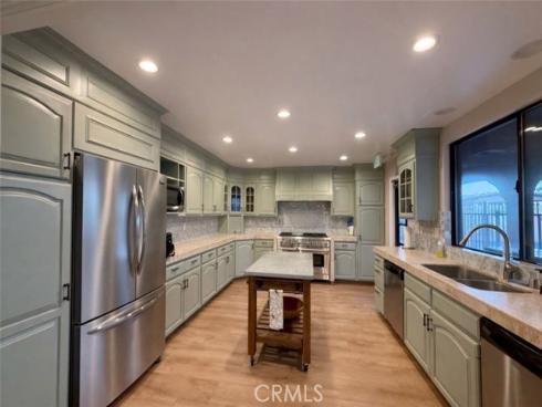 4252 Lahaina Drive, Huntington Beach, CA