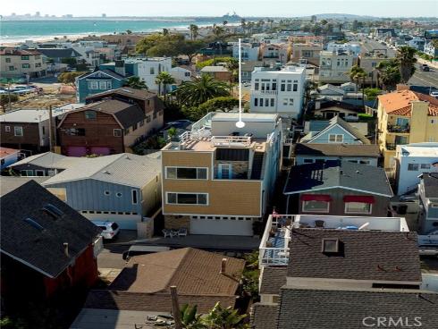 17081  5th   Street, Huntington Beach, CA