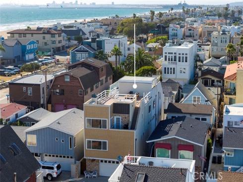 17081  5th   Street, Huntington Beach, CA