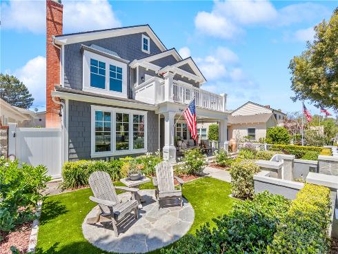 817 Main Street, Huntington Beach, CA