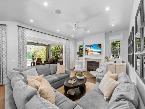 817 Main Street, Huntington Beach, CA
