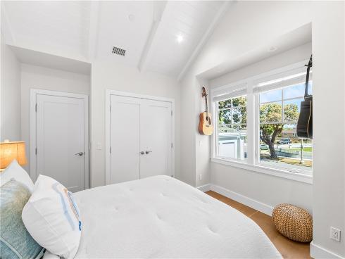 817 Main Street, Huntington Beach, CA