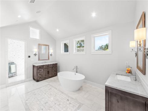 817 Main Street, Huntington Beach, CA