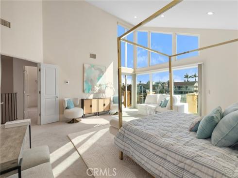 16181 Santa Barbara Lane, Huntington Beach, CA