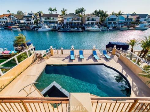 16181 Santa Barbara Lane, Huntington Beach, CA