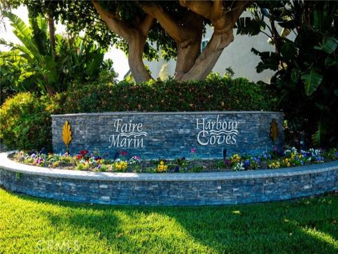 16181 Santa Barbara Lane, Huntington Beach, CA