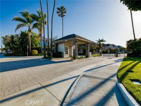 16181  Santa Barbara   Lane, Huntington Beach, CA