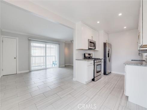 205 13th D Street, Huntington Beach, CA