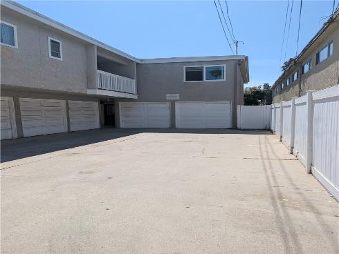 205 13th D Street, Huntington Beach, CA
