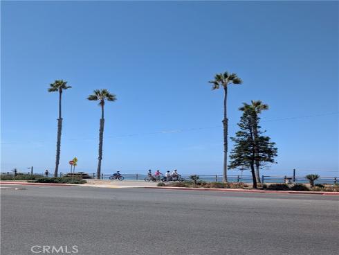 205 13th D Street, Huntington Beach, CA