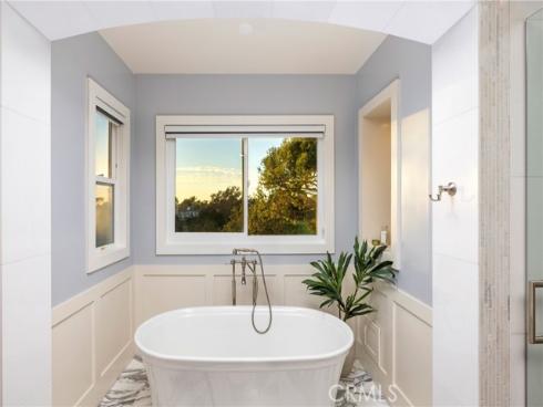 19531 Peninsula , Huntington Beach, CA