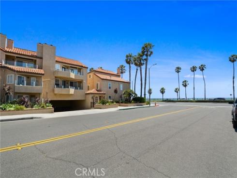 2000 Pacific Coast Hwy 308 , Huntington Beach, CA
