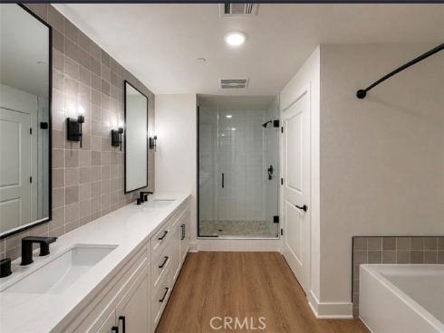 414 Main St Unit 210 , Huntington Beach, CA