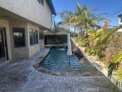 75 Adams Avenue, Huntington Beach, CA