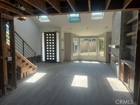 75 Adams Avenue, Huntington Beach, CA