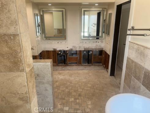 75 Adams Avenue, Huntington Beach, CA