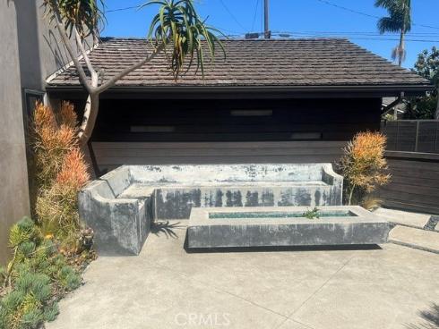 75 Adams Avenue, Huntington Beach, CA