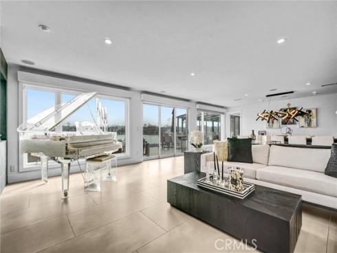 16412 Ardsley Circle, Huntington Beach, CA