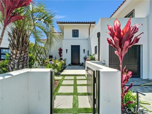 16412 Ardsley Circle, Huntington Beach, CA