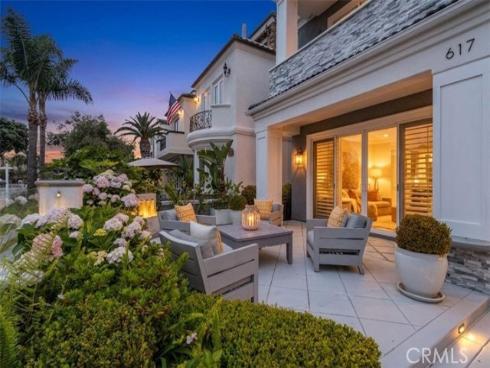 617 12th , Huntington Beach, CA
