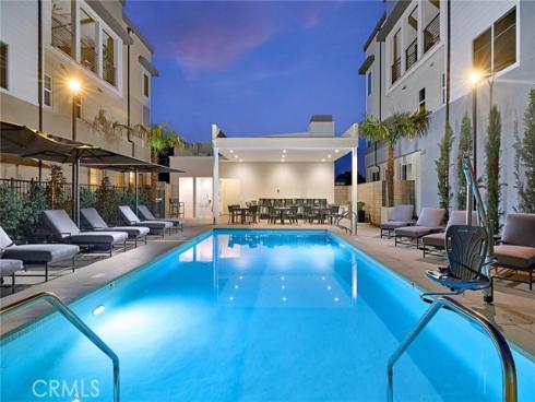 7256  Pointbreak   Drive, Huntington Beach, CA
