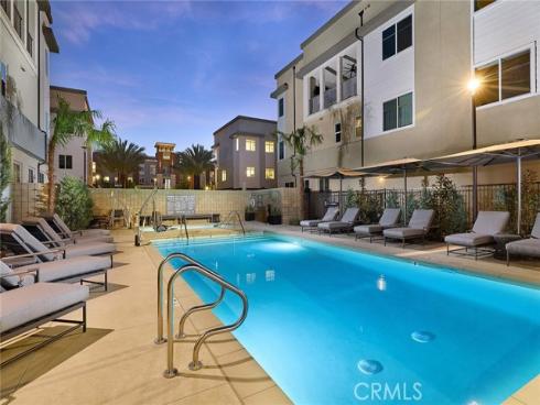 7256  Pointbreak   Drive, Huntington Beach, CA