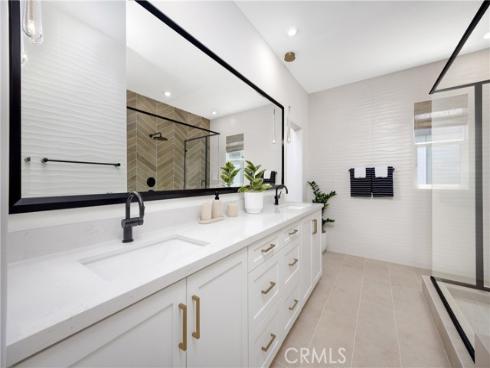 7256  Pointbreak   Drive, Huntington Beach, CA