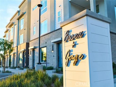 7256  Pointbreak   Drive, Huntington Beach, CA