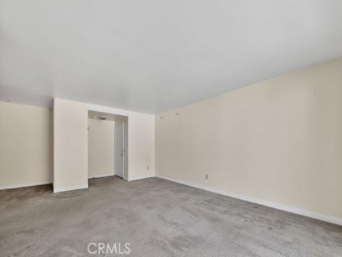 8633  Portola  18F  Court, Huntington Beach, CA